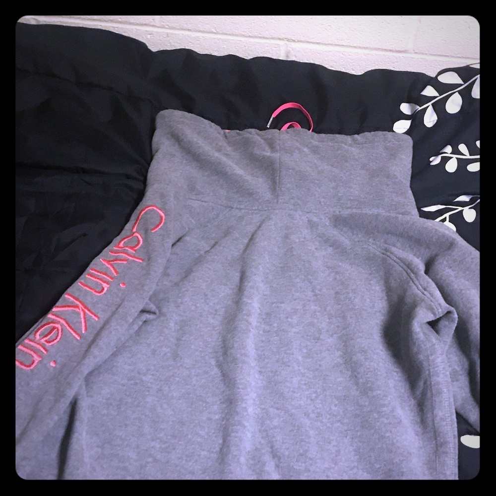 Calvin Klein Semi Hoodie